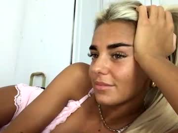bellasnowxo