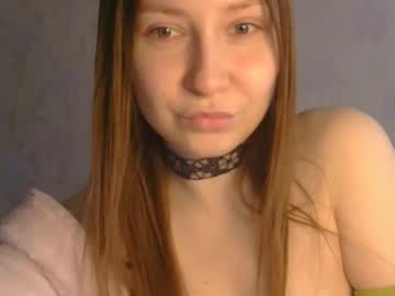 caroline kiss 