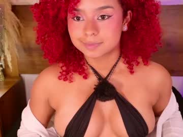 lara curly
