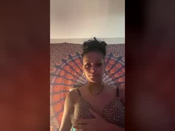 naomii08