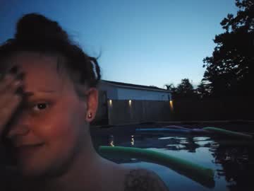 petite amie
