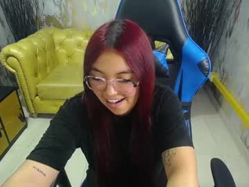 scarlett red a